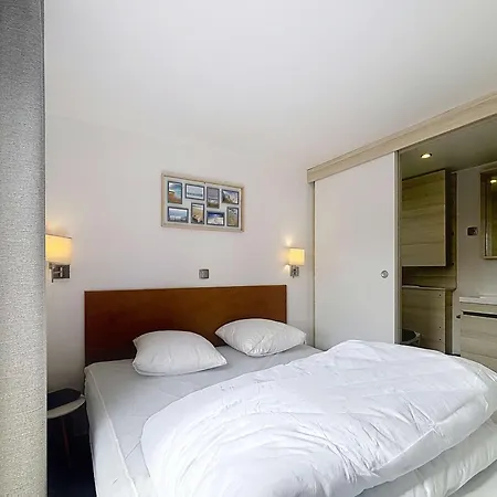 Mobil-home Luxueux A Jullouville, 200m Plage, Piscine Chauffee, Pour 6 Personnes - Fr-1-361a-73 度假居