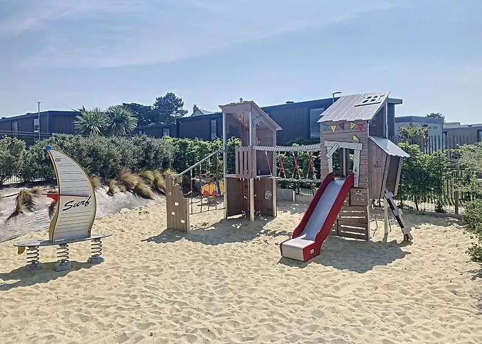 Mobil-home Luxueux A Jullouville, 200m Plage, Piscine Chauffee, Pour 6 Personnes - Fr-1-361a-73 * Jullouville-les-Pins