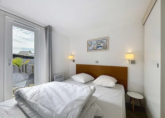 Mobil-home Luxueux A Jullouville, 200m Plage, Piscine Chauffee, Pour 6 Personnes - Fr-1-361a-73 * Jullouville-les-Pins