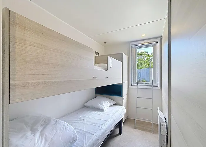 Nyaraló Mobil-home Luxueux A Jullouville, 200m Plage, Piscine Chauffee, Pour 6 Personnes - Fr-1-361a-73 *