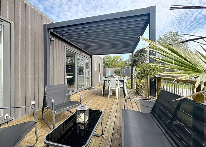 Mobil-home Luxueux A Jullouville, 200m Plage, Piscine Chauffee, Pour 6 Personnes - Fr-1-361a-73 * Jullouville-les-Pins